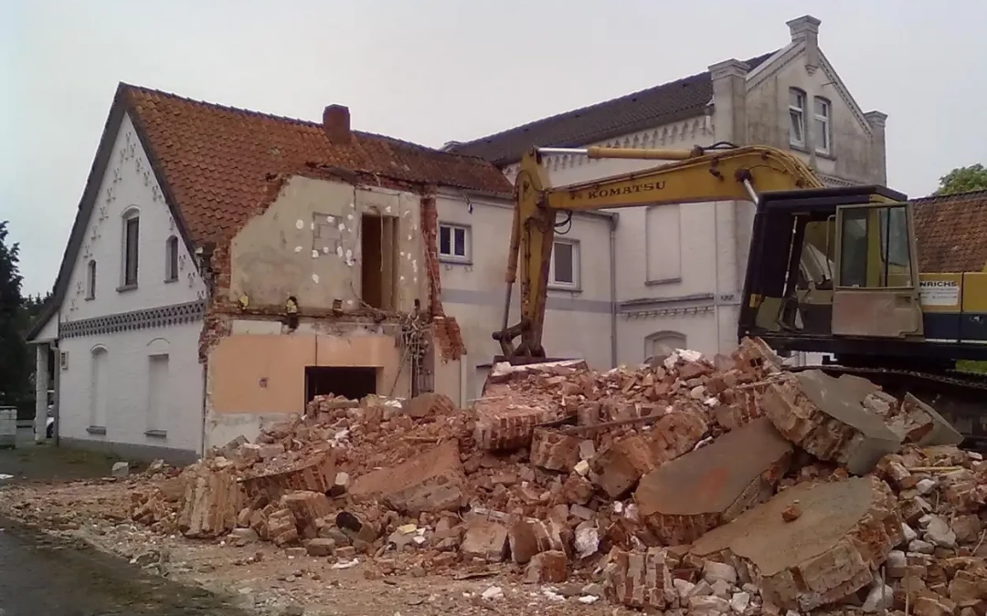 Travaux De Démolition à Pourrières